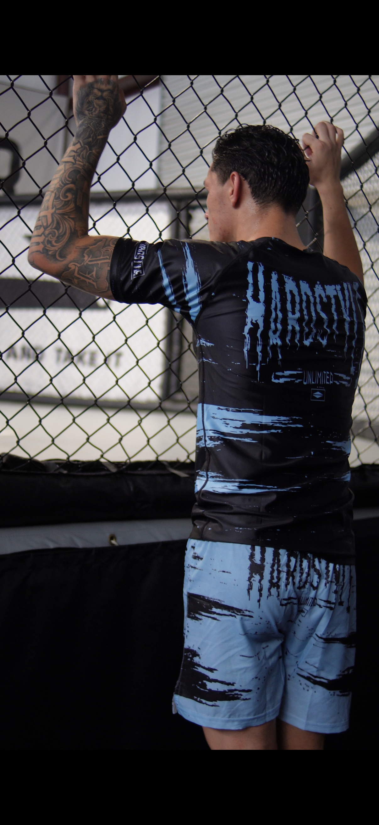 GLITCH | BLUE | SHORTS