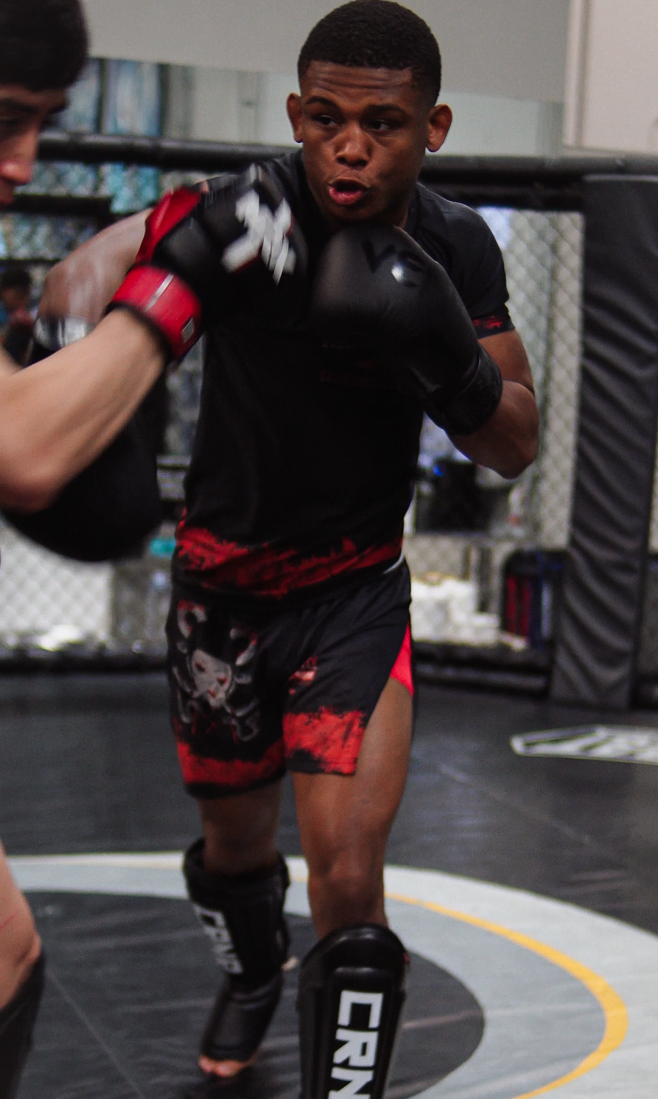 NURE-ONNA GLADIATOR SHORTS