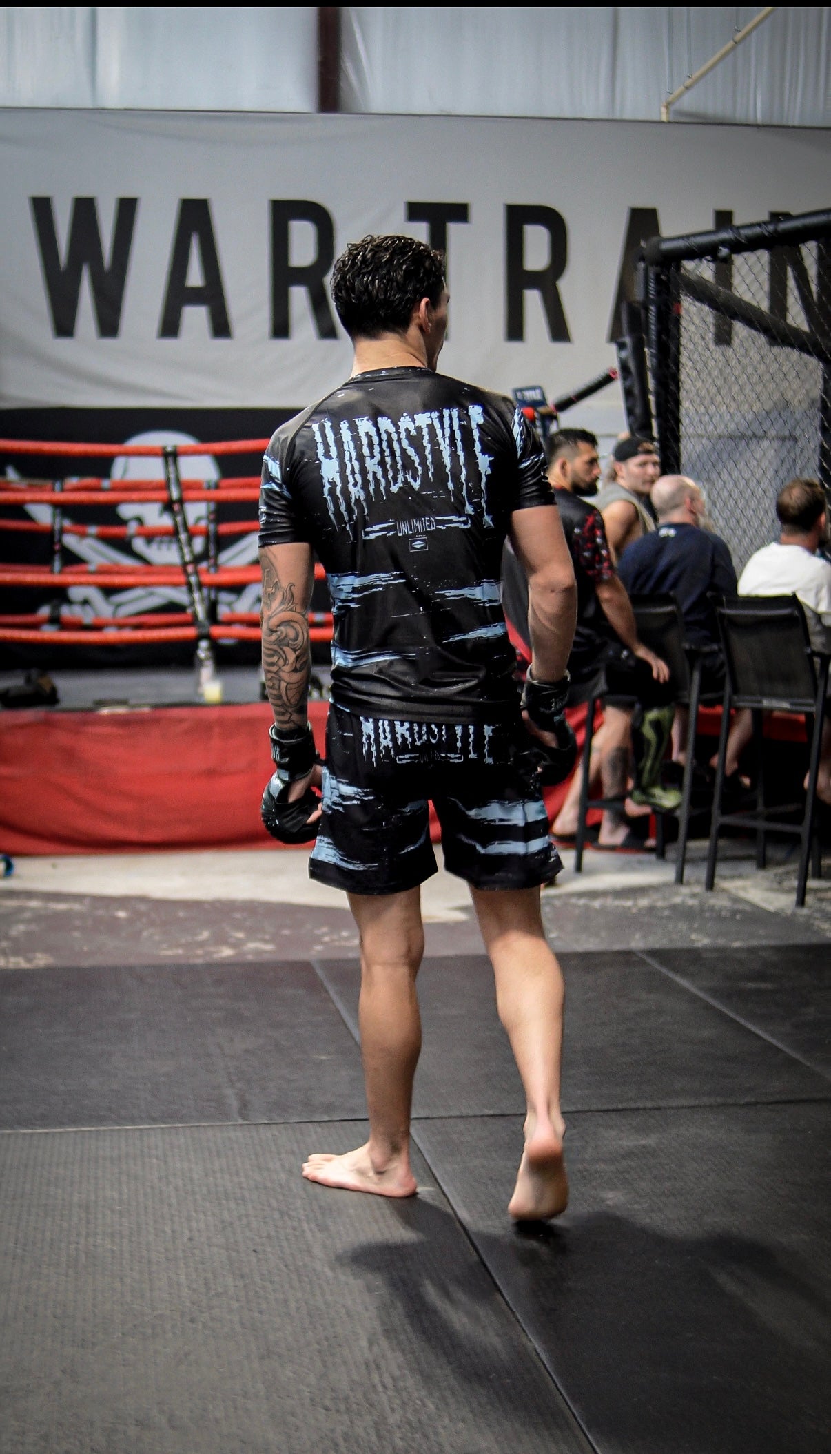 GLITCH | BLACK | SHORTS