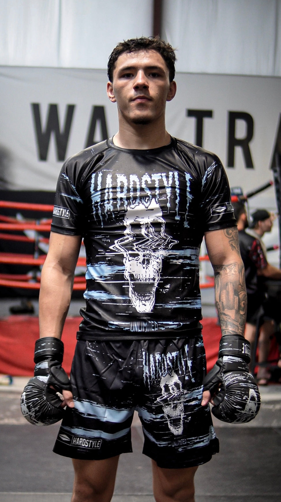 GLITCH | BLACK | RASH GUARD